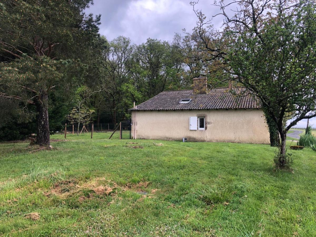 Maison De Campagne Chez Georges Saint-Sulpice-de-Pommiers 外观 照片